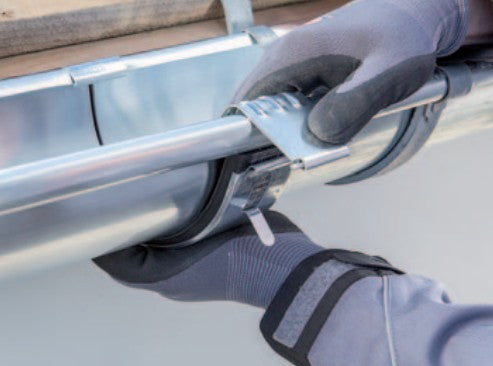 Rinnenverbinder mit Gummi montiert