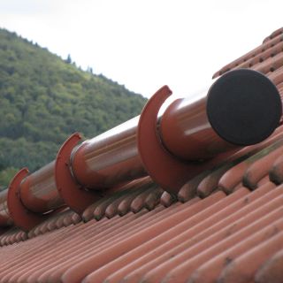 Alu-Schneefangbalken rot Universal Rundholzhalter